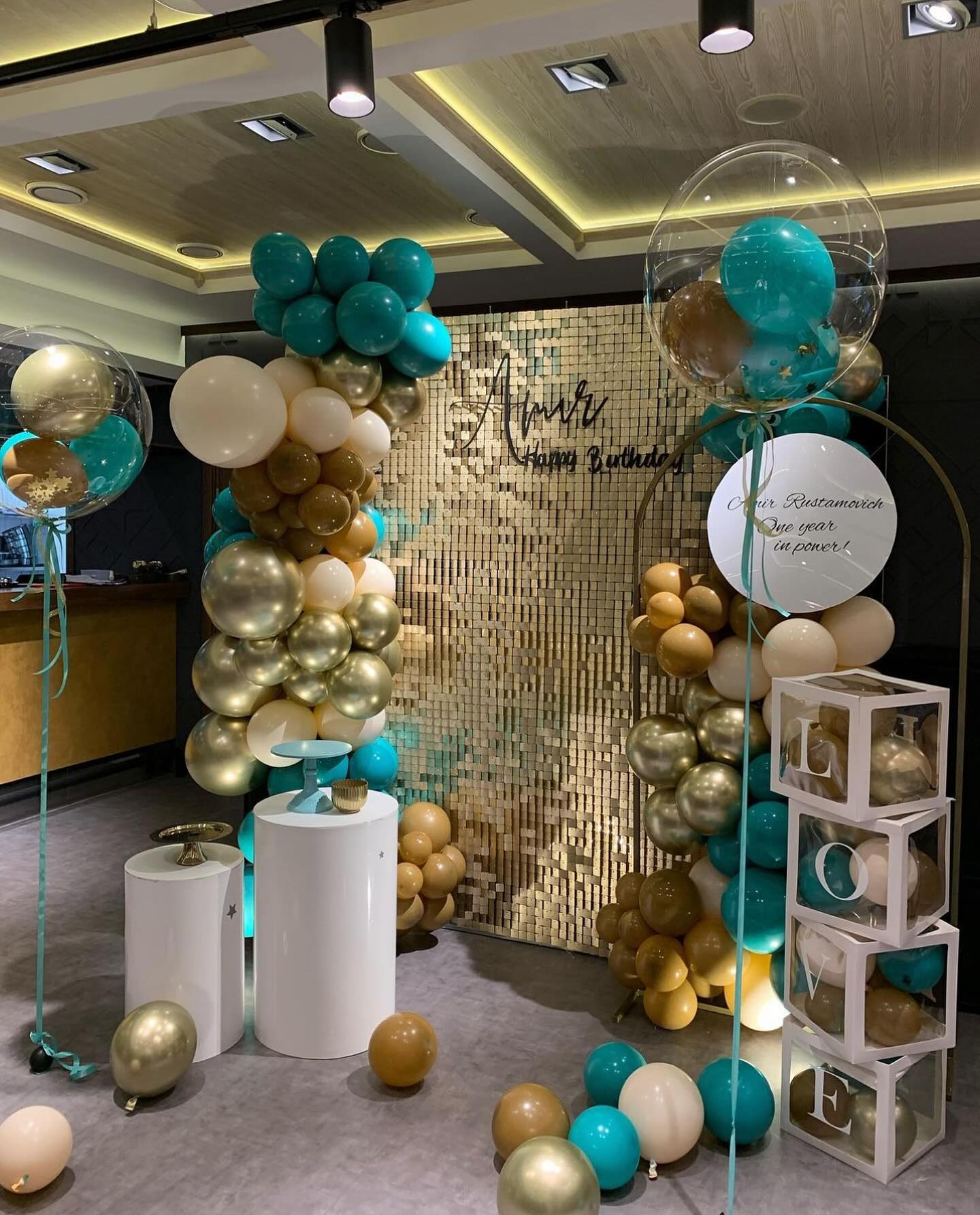 Gold shimmer panels · turquoise, gold & ivory